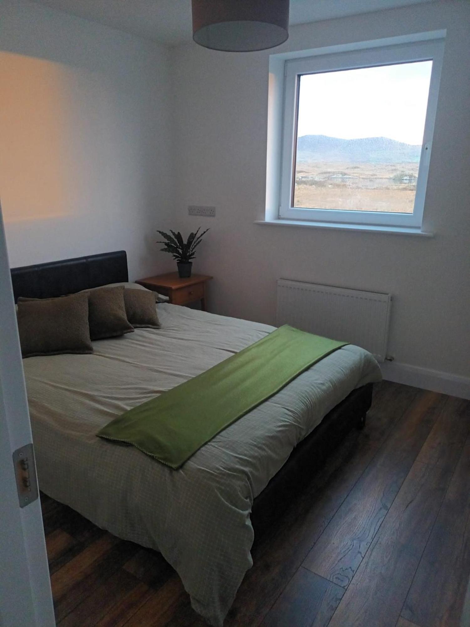 Connemara Lake View Apartment Camus Eighter Exterior foto